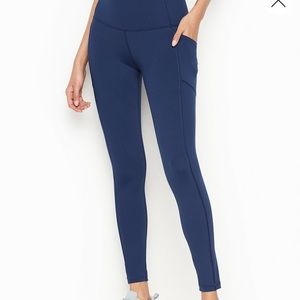 VS Sport Knockout Tight